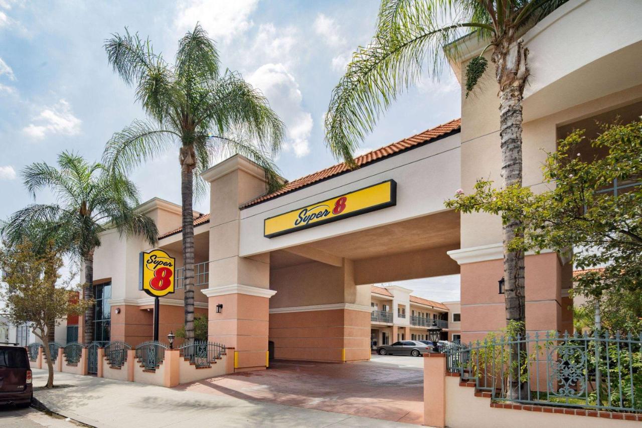 במוטל לוס אנג'לס Super 8 By Wyndham North Hollywood מראה חיצוני תמונה